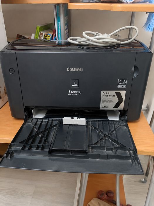 Лазерный принтер Canon i-SENSYS LBP3010B, рабочий, Windows 11