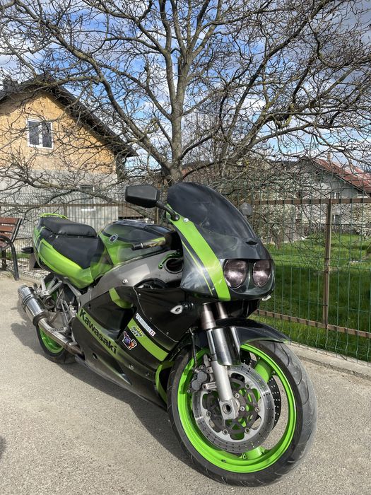 Vand schimb Kawasaki zxr 750 L Gura Humorului • OLX.ro