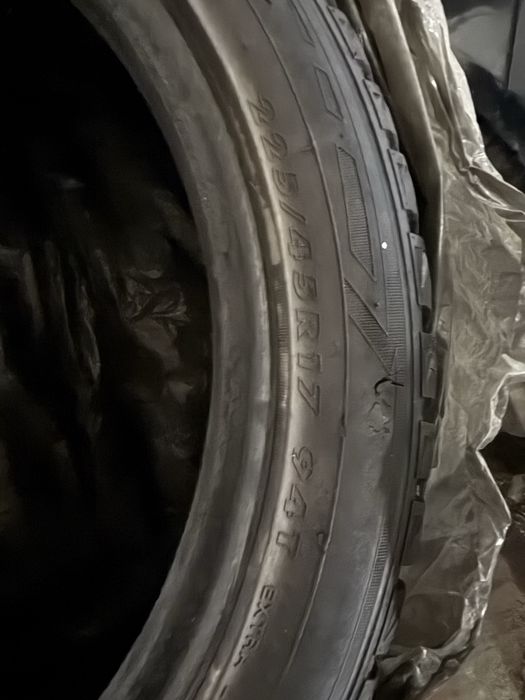 Зимние шины 225/45/17