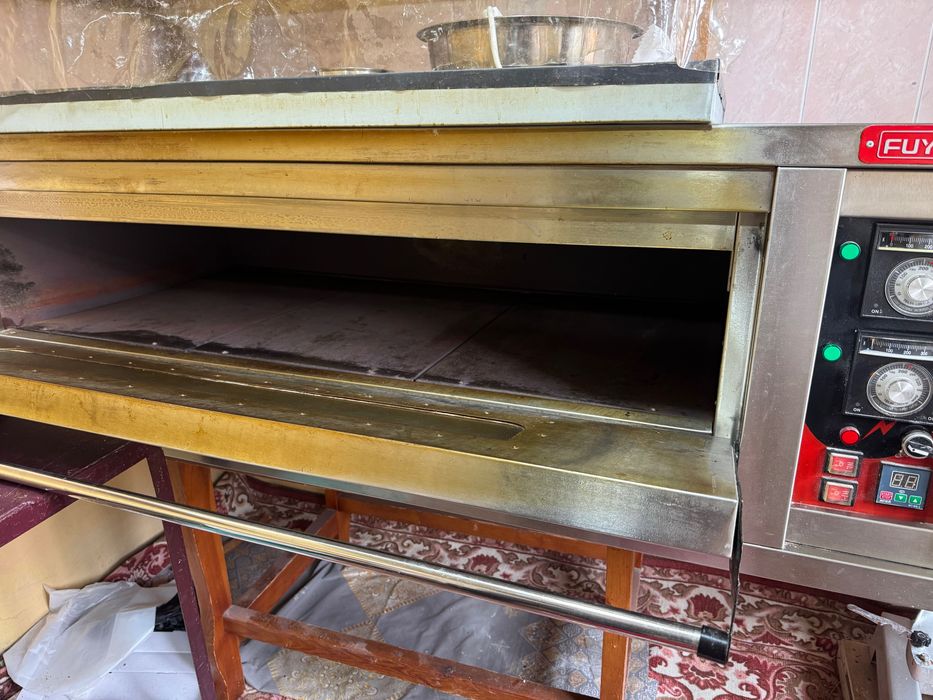 Печь 3 подносная, pech 3 ta podnosli