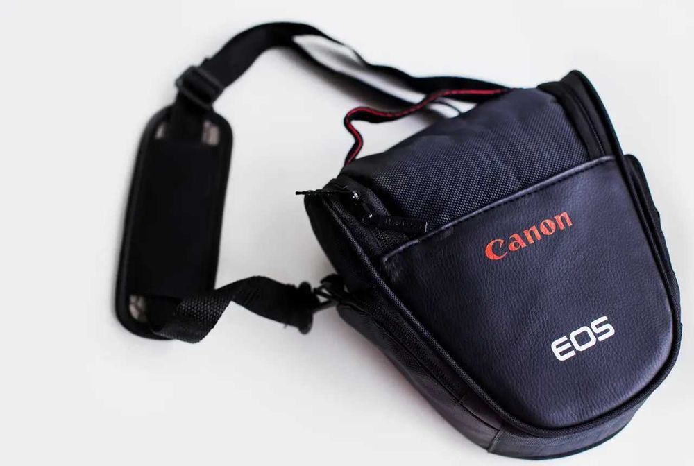 Чехол-Сумка треуголка Canon фотосумка кэнон черная