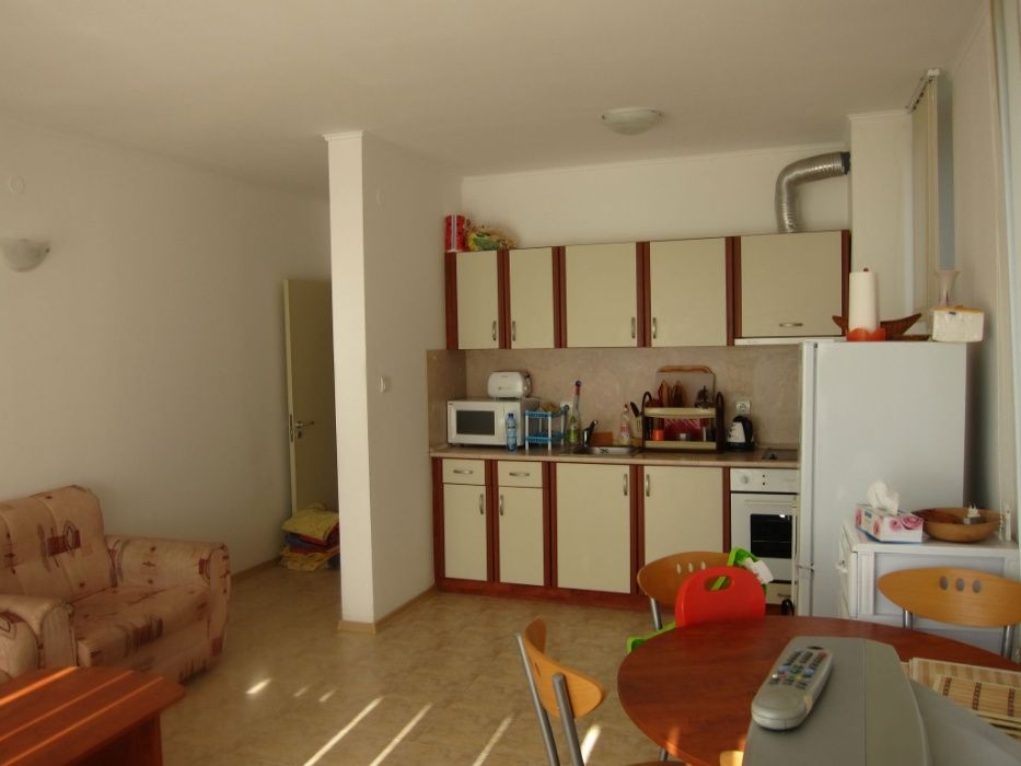 Продава се Тристаен апартамент в к.к. Слънчев бряг - 80 кв.м за 613 €/кв.м - Снимка #2