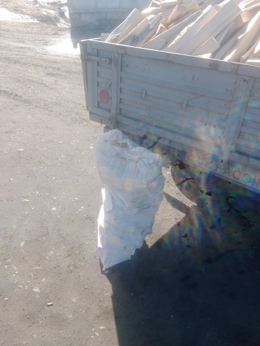 Сухие дрова :УАЗик и мешки