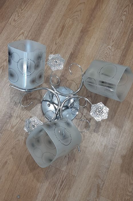 Продам люстры...