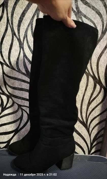 Продам женские сапоги зима