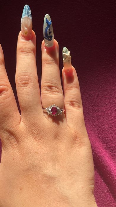Inel cu rubin natural si diamante naturale