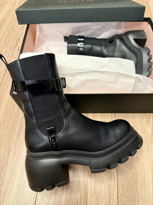 Ghete din piele negre Musette