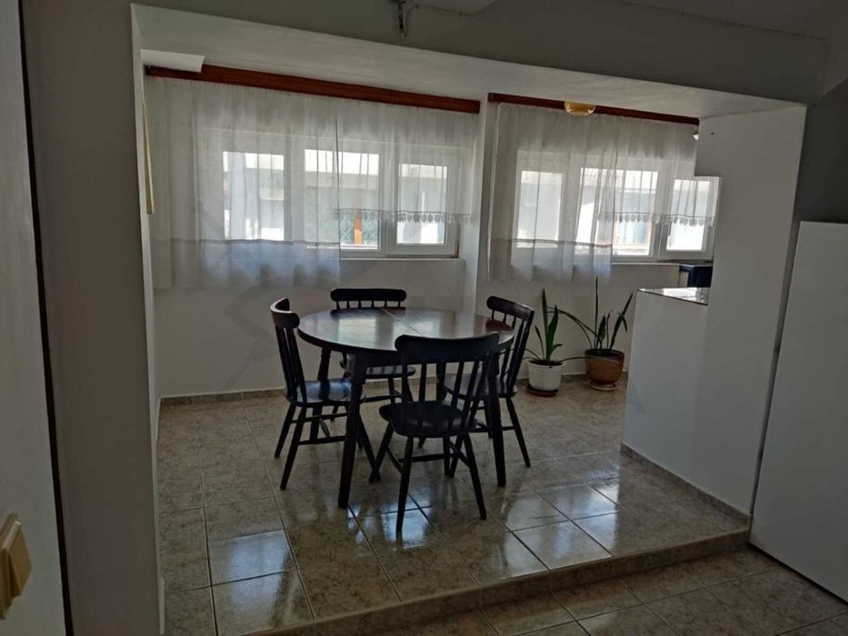 Дава се под наем Тристаен апартамент в Варна, Спортна зала - 80 кв.м за 598.23 € - Снимка #1