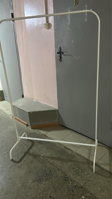 Вешалка для дома