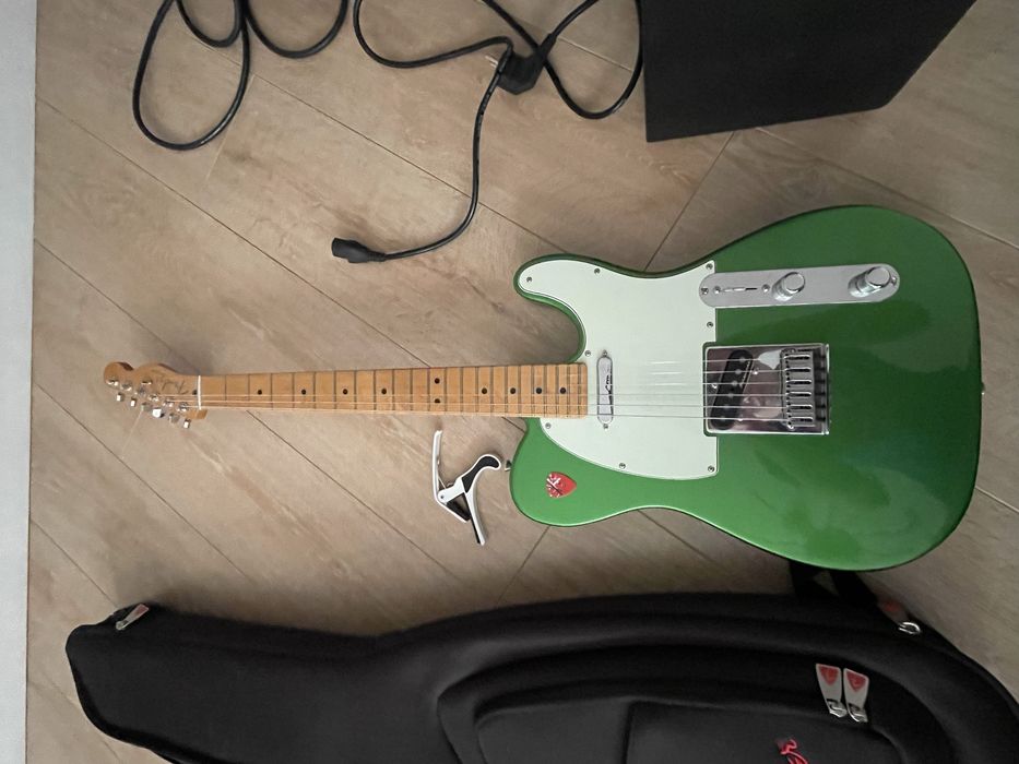 Fender telecaster player plus