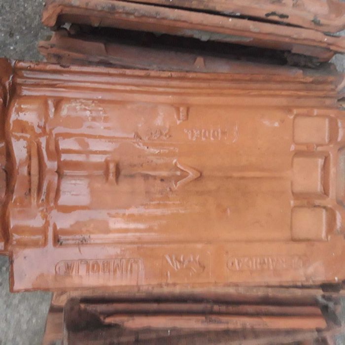 vand tigla Jimbolia model 265 cu sigla LEU