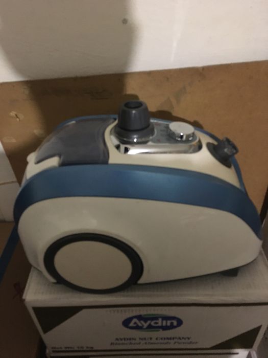 Продам вертикальный отпаривательMarvel