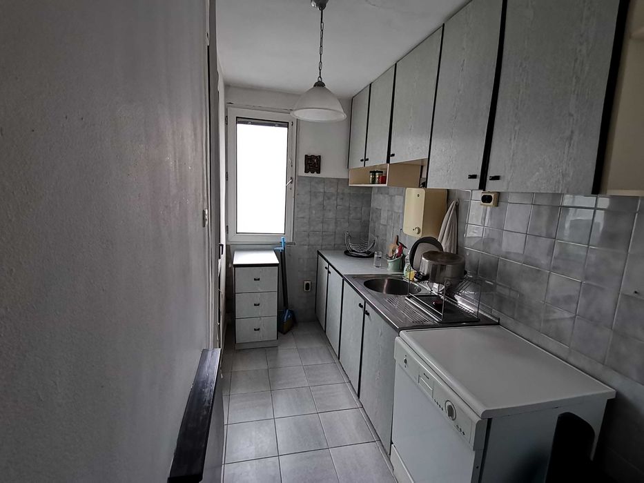 Дава се под наем Двустаен апартамент в Бургас, Възраждане - 60 кв.м за 224.4 € - Снимка #2