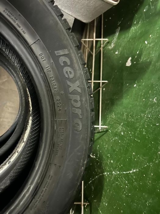 Продам шины- липучка