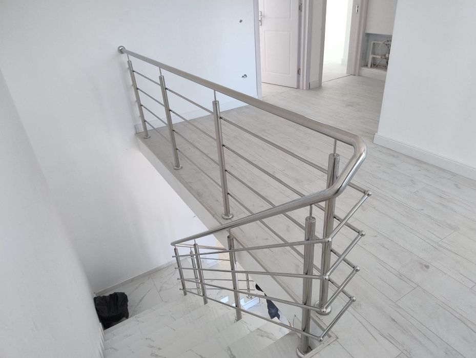 Executam balustrade din inox