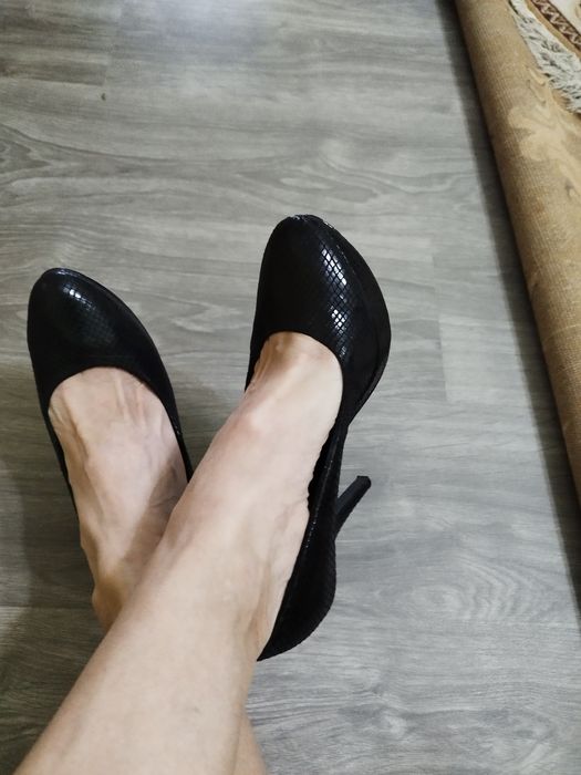 Официални дамски обувки.Черен цвят.