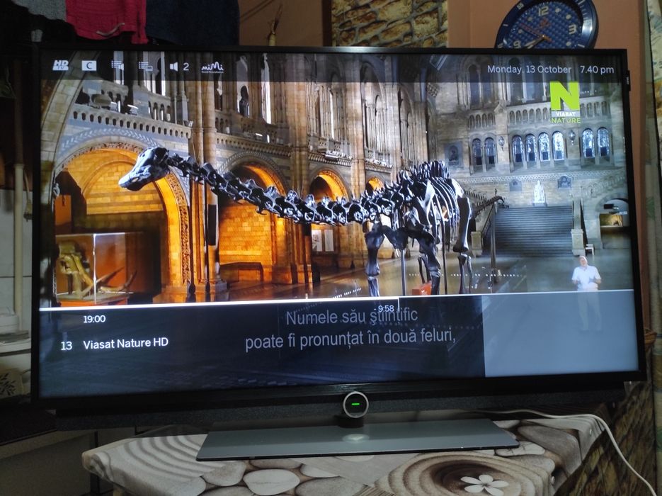 Super Televizor Smart Loewe 109 cm