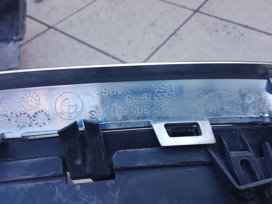 Решетка радиатора бмв