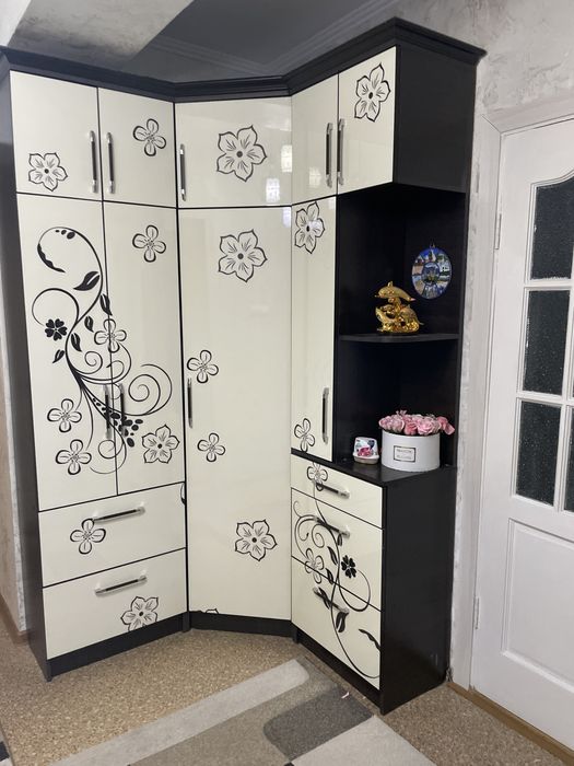 Прихожая угловая