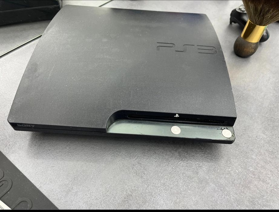 Ps3 cu 4 jocuri Cablu hdmi, cablu alimentare si maneta