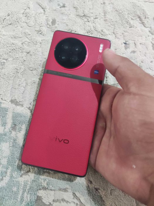 Vivo x90 256gb 8gb