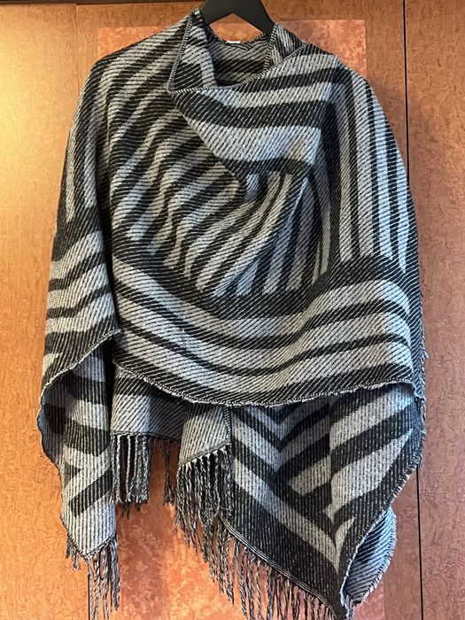 Poncho cardigan calduros