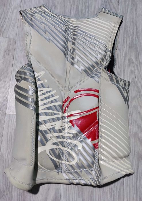 Висок клас жилетки уейкборд,джет и др.|  O'NeilL| BiLLaBonG | JetPiLoT