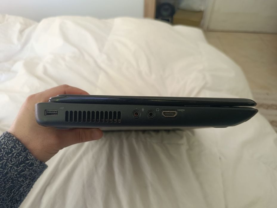 Лаптоп DELL inspiron 5010