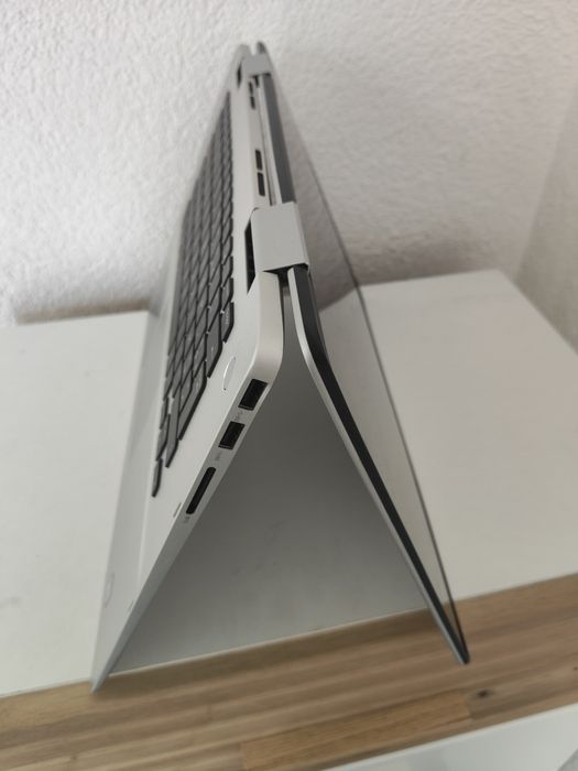 Dell Inspiron 15 7000 2-in-1 i5 gen 8 cu touchscreen