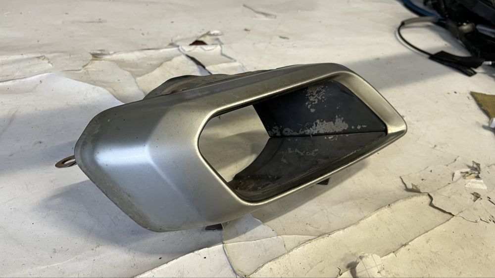 Десен накрайник за ауспух BMW X5 G05 (2019-2022)