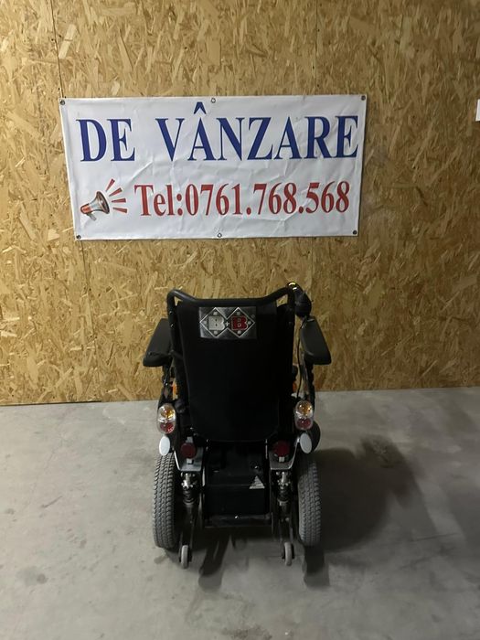 Cărucior scuter electric pentru persoane cu dizabilități