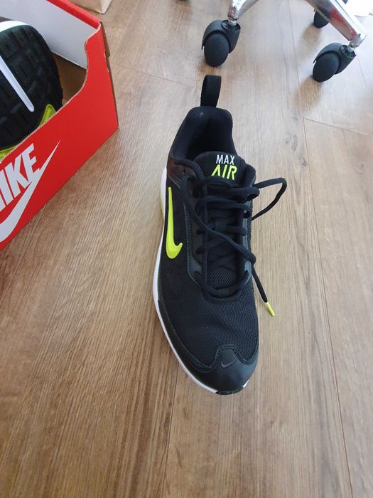 Маратонки Nike Air Max чисто нови