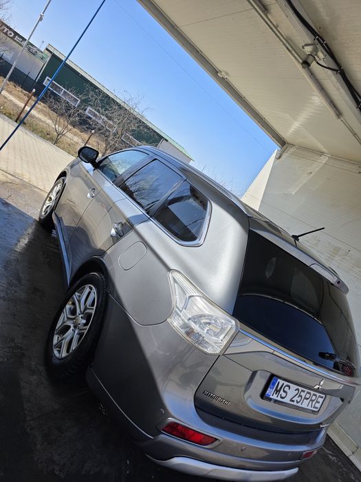 MITSUBISHI Outlander 2014 — imagine 4