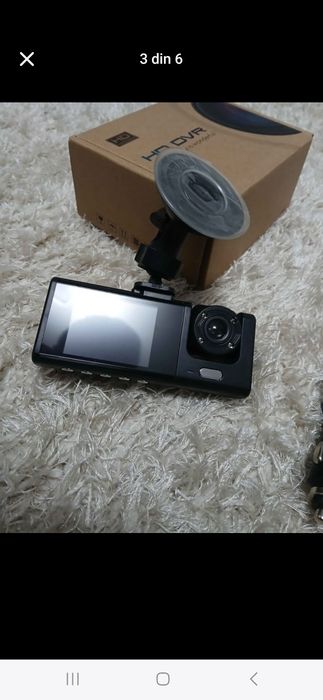 Camera auto HD DVR noua, are 2 camere in interiorul masinii si una pentru marsarier