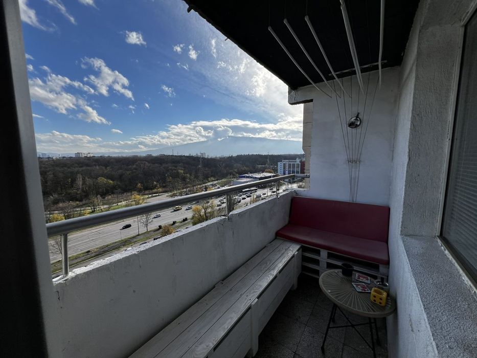 Продава се Двустаен апартамент в София, Люлин 10 - 64 кв.м за 2813 €/кв.м - Снимка #2