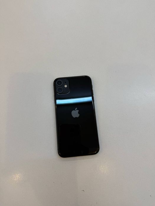 Айфон 11 128ГБ срочно