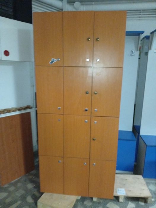 Dulap compartimentat