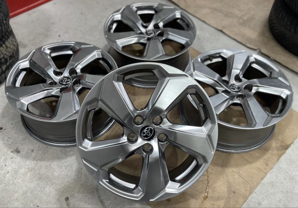 Jante Toyota RAV4 18