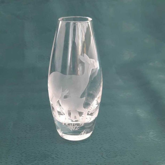 Голяма ваза от Юск и 3 малки вазички (чешка, шотландска и китайска)