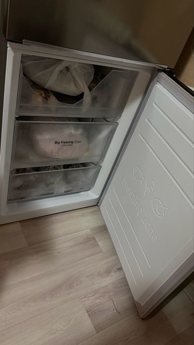 Холодильник LG отличного качества