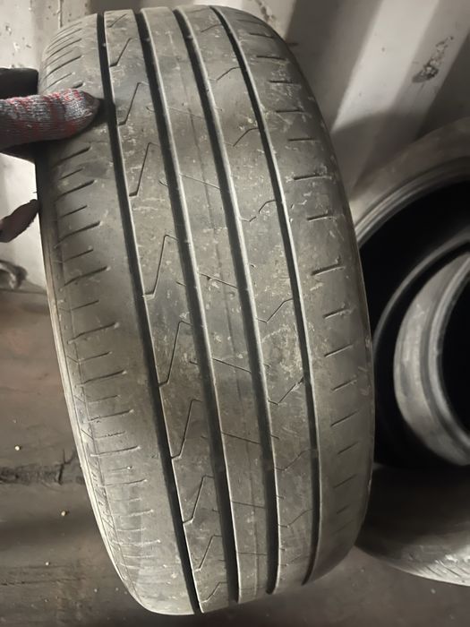 Продам шины 215/55/R17