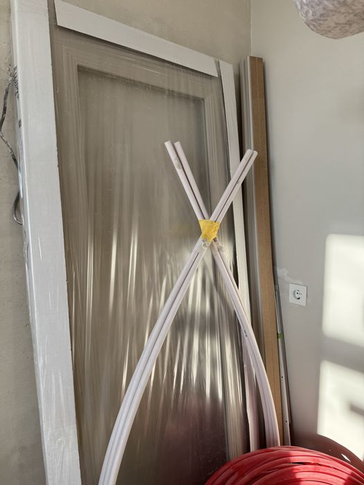 Продается дверь новая