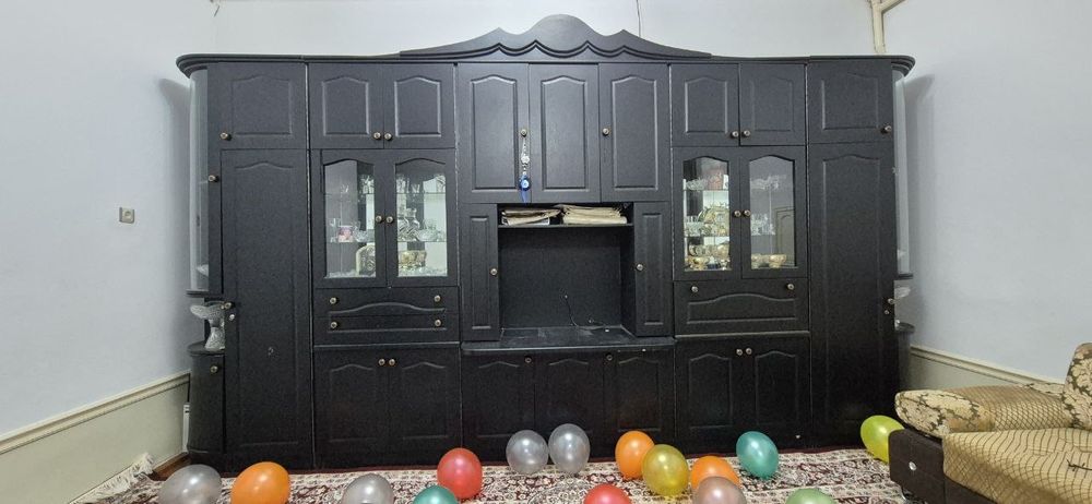 Мебил стенка сотилади