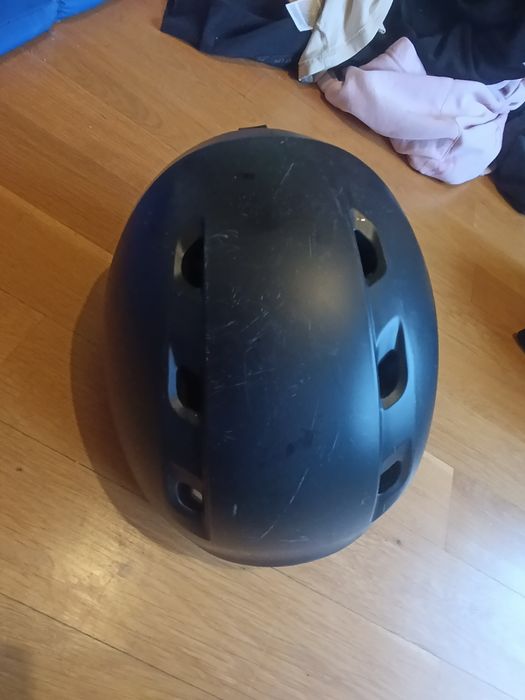 Жилетка за Ски,сноуборд и каски.