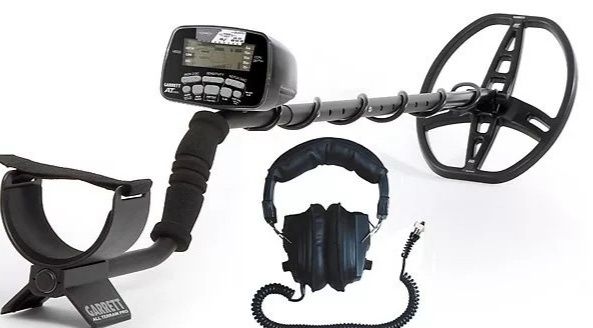 Продам металлоискатель Garrett AT Pro.