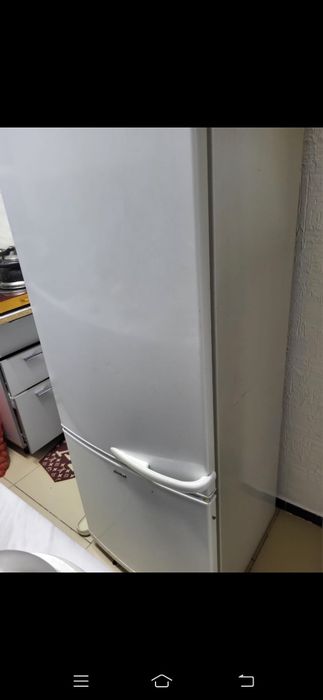 Холодильник Продаём атлант