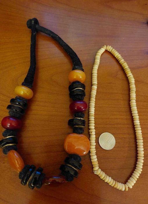 coliere diverse, plastic/metal/os/perle/semipretioase