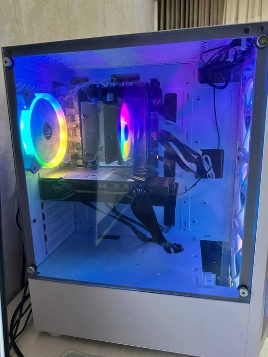Игровой компьютер(кейс) Проц 12 ядер / RX 5500XT DDR6 8GB / ОЗУ 16ГБ