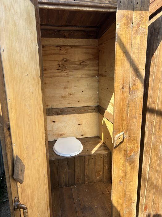 Продам уличный туалет