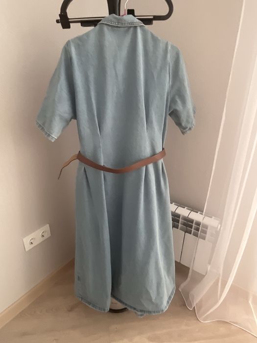 Джинсовое платье с ремешком